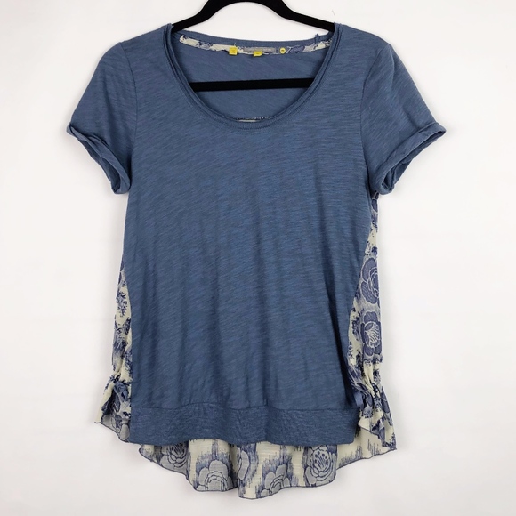 Anthropologie Tops - Anthropologie | Little Yellow Button SS tee